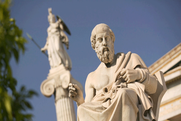 افلاطون در نظریه مثل چه می گوید؟